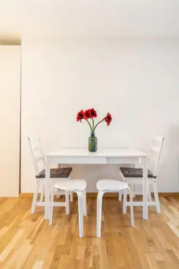 Near Lake Fully Furnished Beautiful Apartment Wien Exterior foto